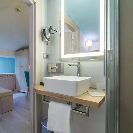 L'Ambasciata Hotel De Charme 3*